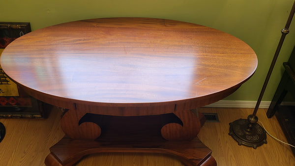 Beautiful Antique Oval Table