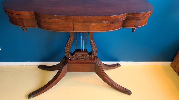 Antique mahogany flip top game table